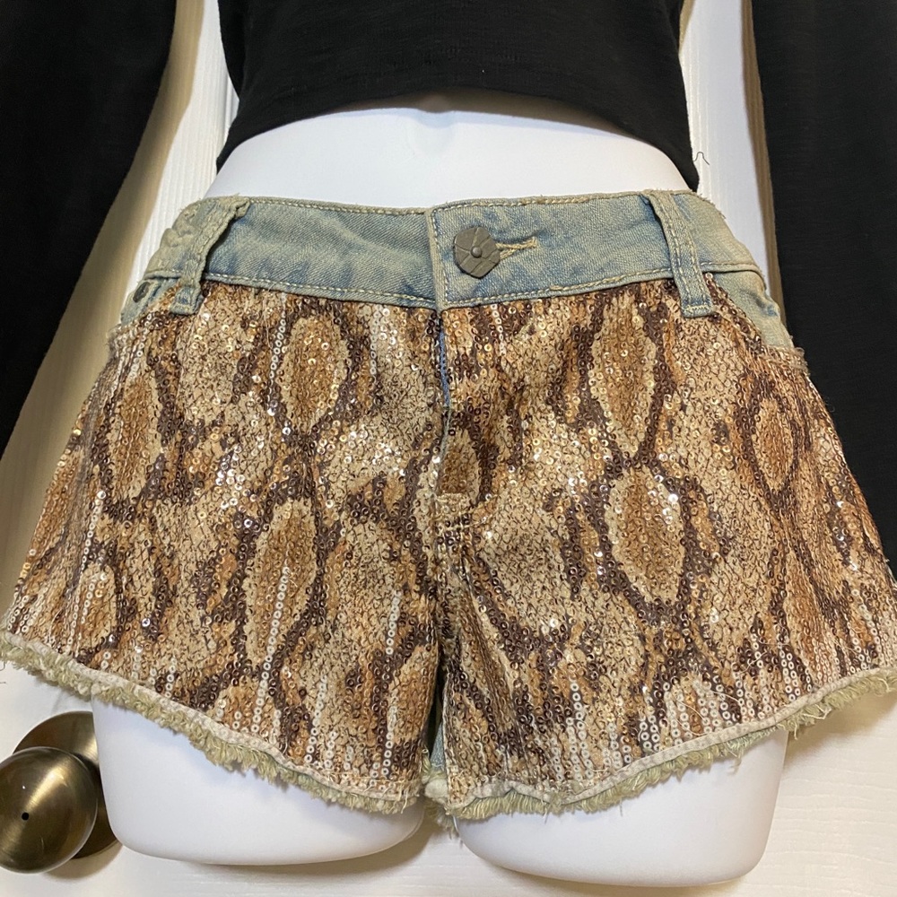 Sequence Jean shorts 3